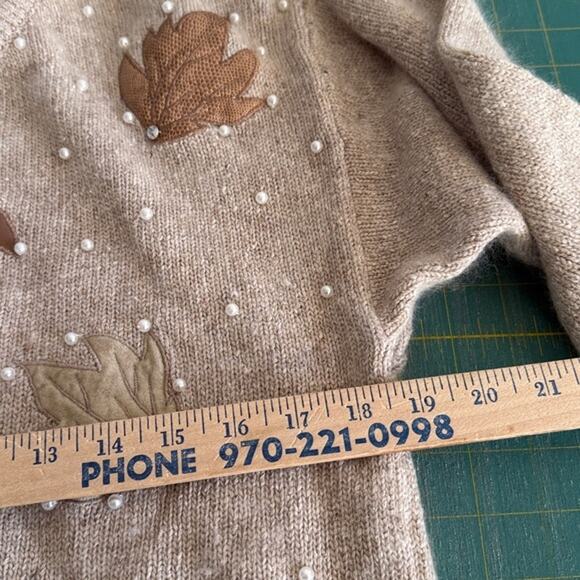 Tan Silk/angora/wool Blend Sweater sz M Faux Leather Leaves Crew Neck Beaded - Picture 5 of 6